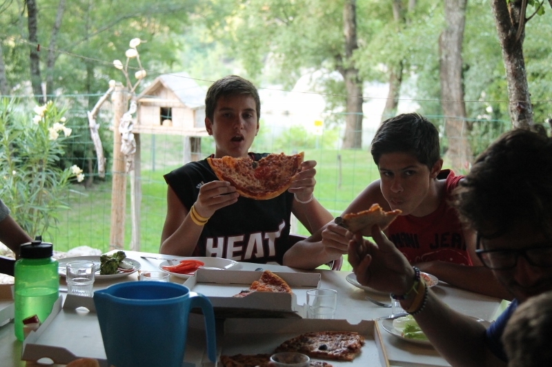 Village Camps International Summer Camp Ard&egrave;che, France 2019-07-26 https://www.villagecamps.com/journals_admin/images/926-22-18-07-2014 2(800x533) (4).jpg